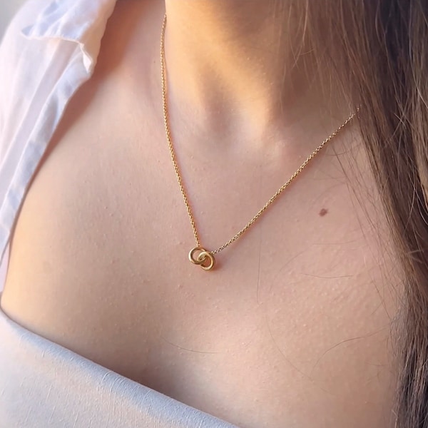 Linked Pendant Necklace • 18K Gold Plated Stainless Steel Women Necklace • Infinity Necklace • Love Friendship Necklace • Family Necklace