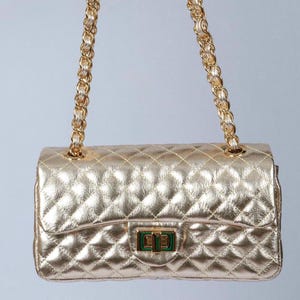 Cartera de mano o de hombro de piel genuina brasileña de lujo en dorado claro Victoria - Katie Leather
