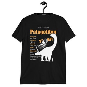 T-shirt unisex a maniche corte con dinosauro Patagotitan