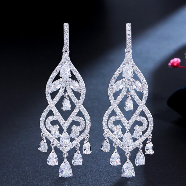 14K Gold Crystal Tassel Chandelier Earrings for Women,Vintage Style Moissanite Drop Dangle Statement Earrings,Fashion Jewelry Girlfriend