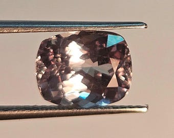 Natural Certified Alexandrite Color Change Gemstone: 3.67 ct Cushion Cut, Rare gems, Jewelry Making