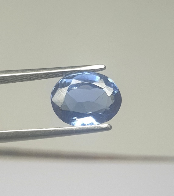 22001 Replica as Blue Sapphire Colour Facet Stone, Best Quality