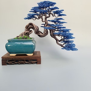 Draht Bonsai Baum mit blauen Blättern, Draht Baum Skulptur, Kupferdraht Bonsai Baum, Bücherregal, Muttertagsgeschenk, Baum des Lebens Bild 3