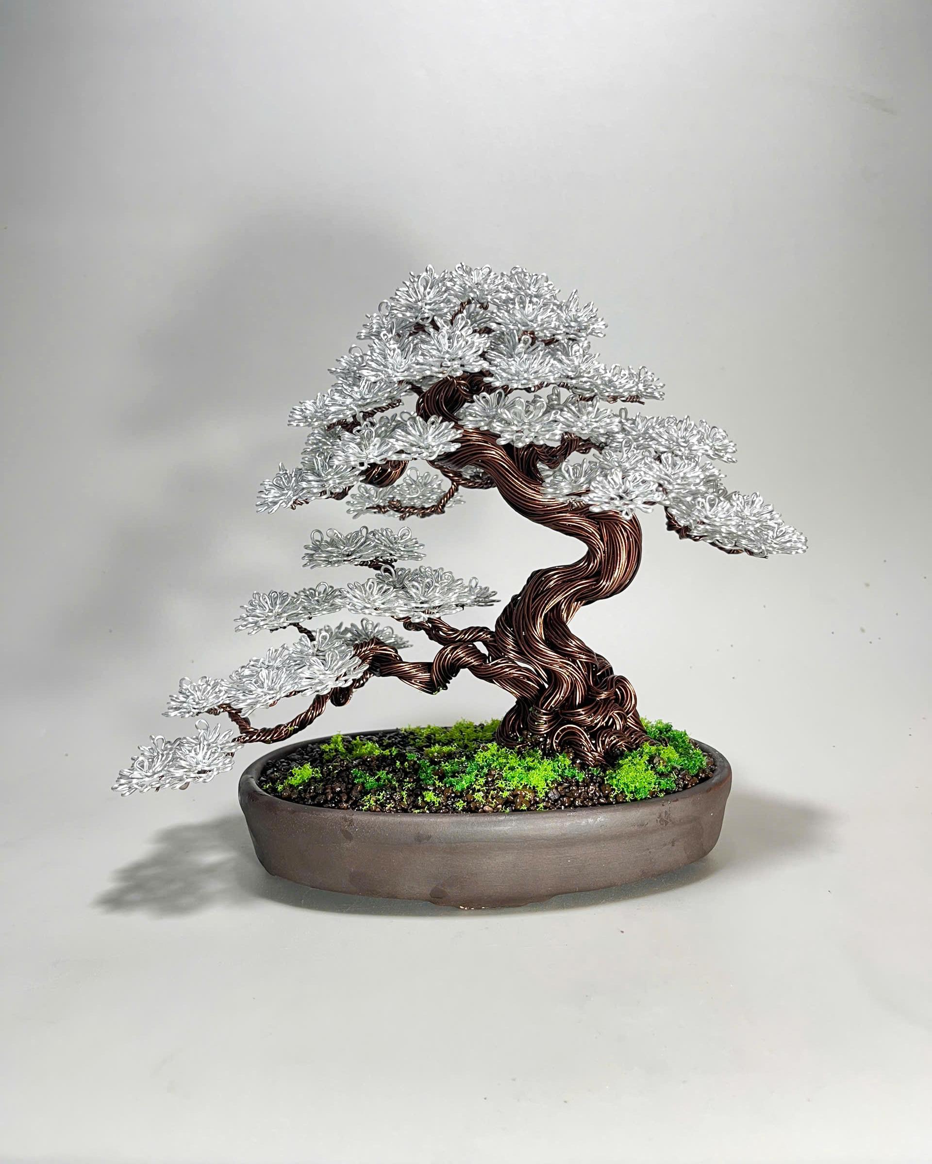 銀製 宝石箱 silver950 鍵付 草花紋様手彫り装飾 作家銘有 骨董品 銀製 宝石箱 silver950 鍵付 草花紋様手彫り装飾 作家銘有 骨董品
