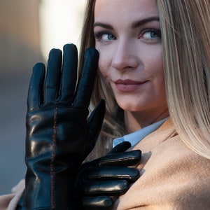 Briana women&#39;s Italian hairsheep nappa leather gloves with 100% merino wool lining