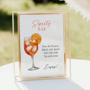 Modelo de placa de cardápio de bar Aperol Spritz editável no Canva | Placa de cartão de receita de coquetel Aperol Spritz em aquarela | Estação de bar minimalista para casamento