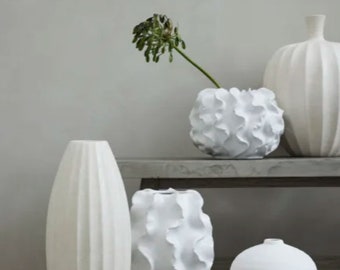 Scandinavian-Inspired Ceramic Vase - Modern White Stoneware, 30cm Height, Contemporary Home Decor, Housewarming Gift