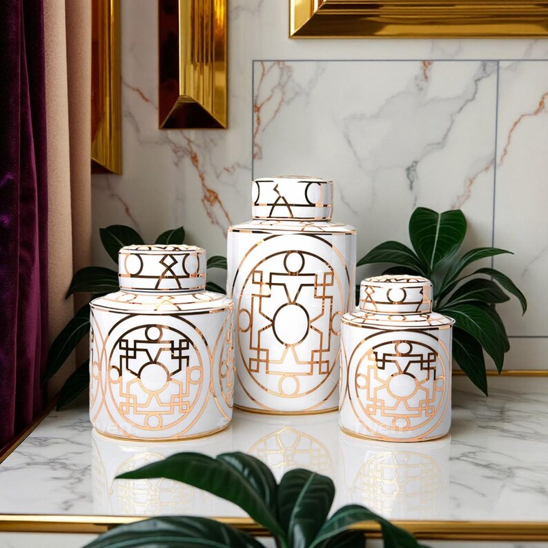 Elegante jarra decorativa de cerâmica branca e dourada - decoração artesanal para casa imagem 4