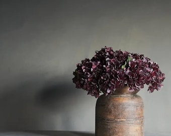 Elegant Real Touch Artificial Purple Hydrangea Stem | Lifelike Faux Hydrangea Flower for Wedding and Home Decoration.