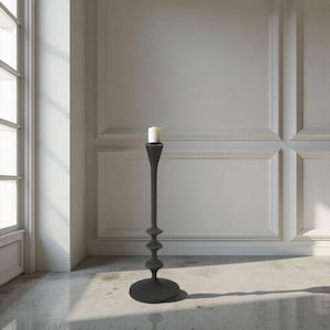 Minimalist Small Black Iron Candlestick - Modern Boho Candle Holder