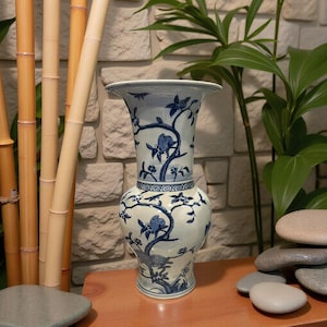 Exquisite Oriental Vintage Pomegranates Baluster Vase - Handcrafted Blue and White Home Decor Accent