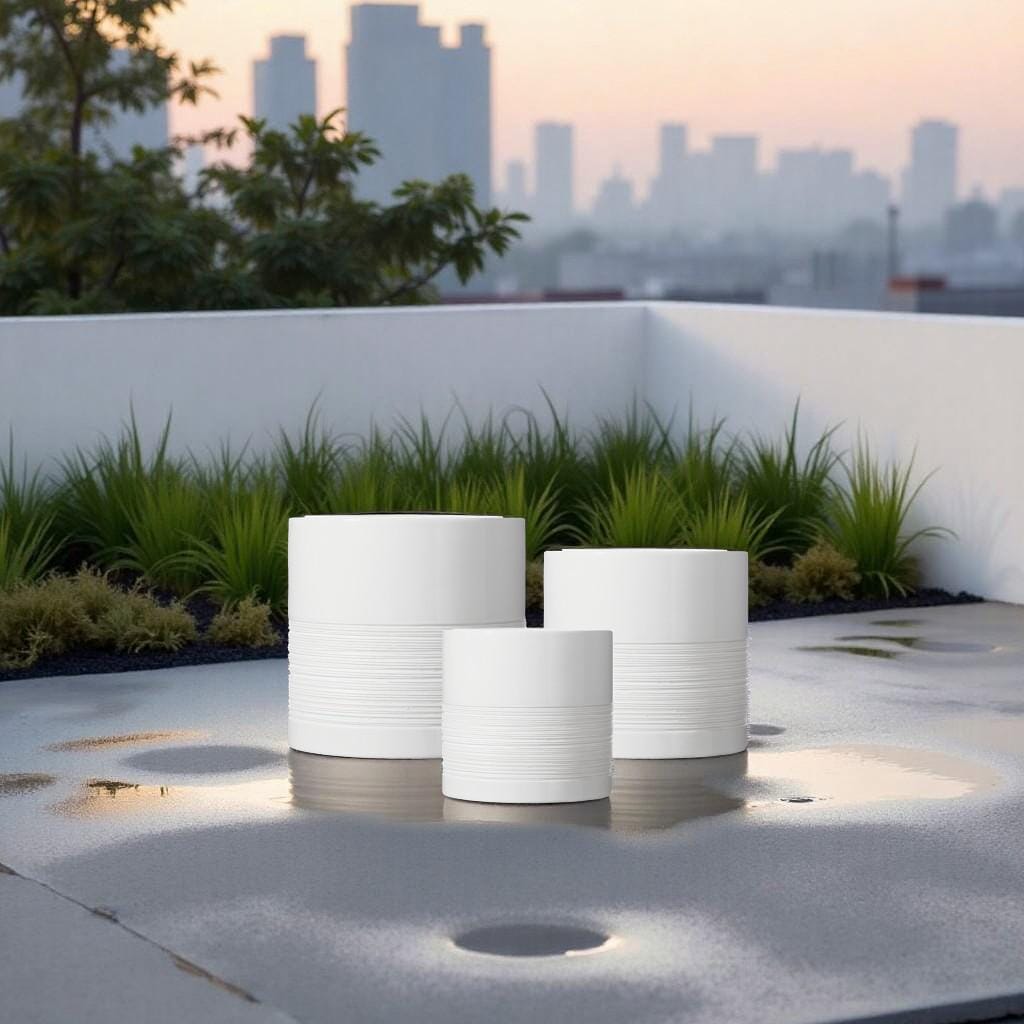 Chic Trio of White Ceramic Planters for Indoor Plants