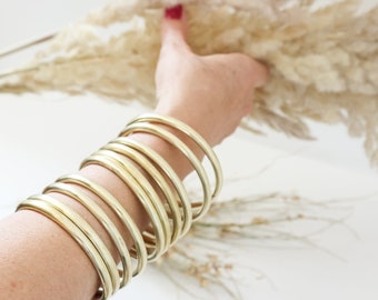 Armreif aus goldenem Messing – 1, 3 oder 5 – Damenschmuck – buddhistisches Armband aus Messing