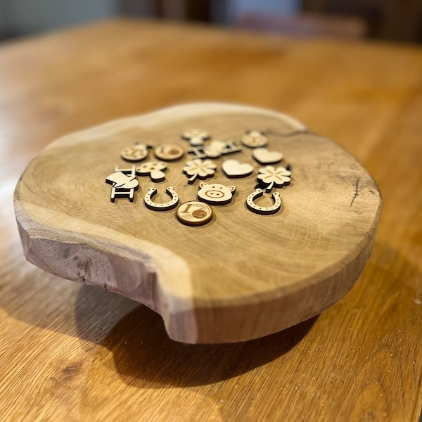 Décoration de table symbole porte-bonheur du Nouvel An fichier DXF, SVG, AI et Lightburn pour le laser, le fraisage, la découpe au plasma ou au jet d'eau