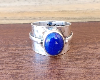 Anello vistoso in argento sterling 925 con lapislazzuli, realizzato a mano.