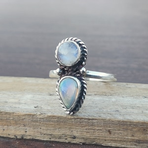 Moonstone Ring, 925 Silver Ring, Bohemian Ring, Handmade Ring, Moon Jewelry for Women, Thumb Ring, Split Band Ring, Oval b wonderful gift