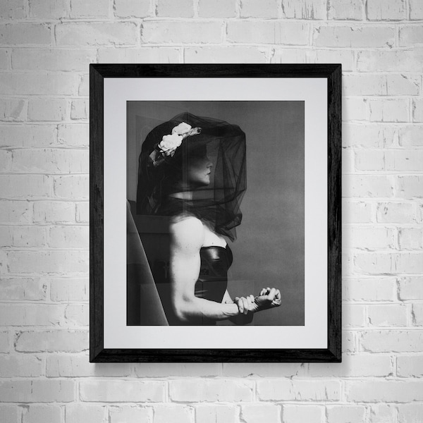 Lisa Lyon, Robert Mapplethorpe, Black and White Photography, Vintage New York Photography, Woman Print, Female Bodybuilder, Printable Art