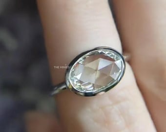 2.50 Karat Lünette Set Solitär Moissanite Ring / Oval Rose Cut Moissanite Ring / East West Moissanite Diamant Ring / Verlobungsring für Frauen