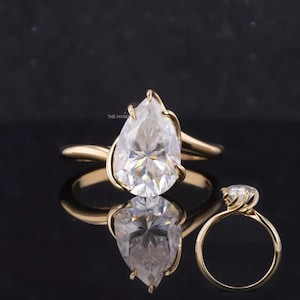 2.00 Carat Solitaire Pear Cut Diamond Ring/ Pear Cut Diamond Moissanite Ring/ 14K Gold Diamond Ring/ Unique Band Engagement Ring/ Gift Ring