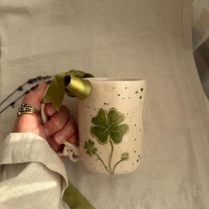 Ręcznie robiona ceramiczna koniczynka szczęścia, kubki na dzień św. Patryka i ozdoby z motywem szczęścia