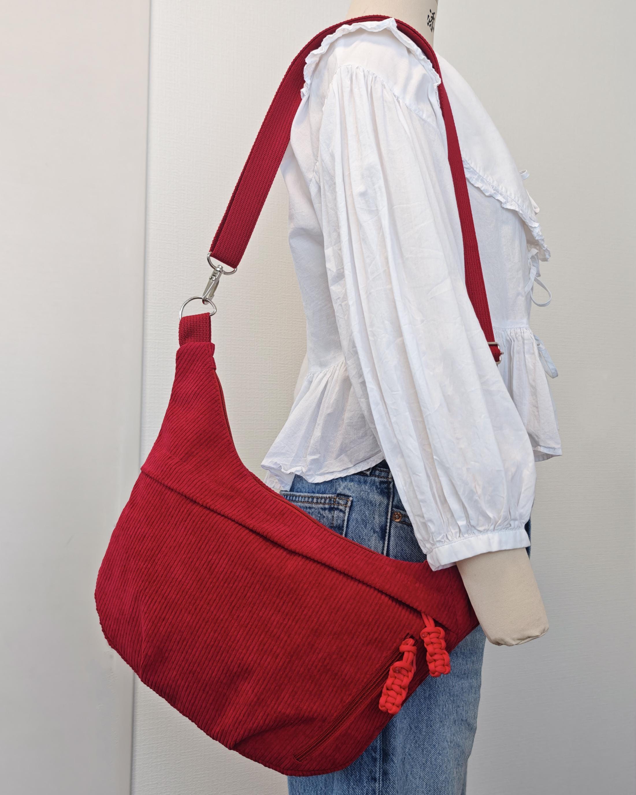 Crescent Sling Bag With Zipper Pockets and Strap - PDF Sewing Pattern ...