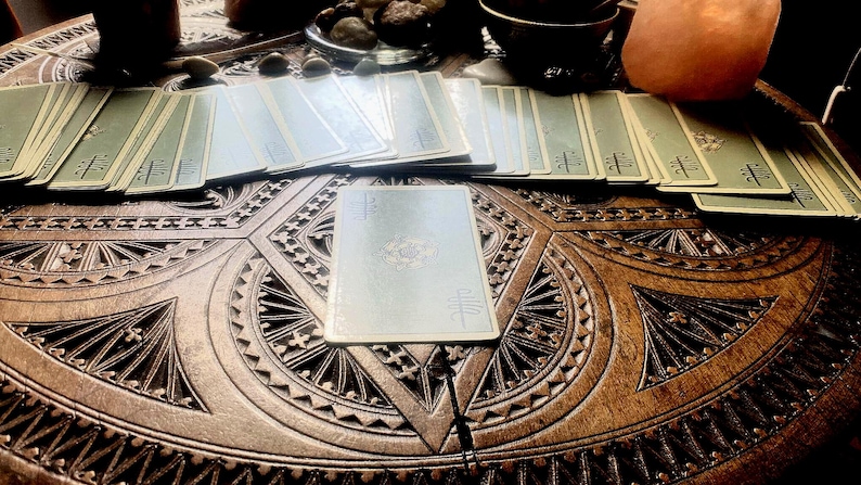 Yes or No Tarot Reading | Same-Hour Delivery | Quick, Clear Answers image 1