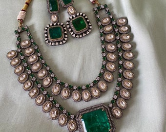 Hoge kwaliteit ongesneden Polki Kundan ketting met oorbellen / bruiloft ketting set / Sabyasachi geïnspireerd Kundan sieraden / Indiase Kundan sieraden