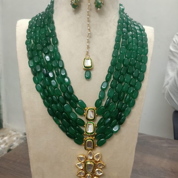 Collier d’émeraude de ton d’or vert Collier de pierre, Collier d’émeraude de quartz vert, Collier d’émeraude ovale, Bijoux de mariée indiens Jaipuri verts