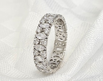 Aliança de casamento com diamante cultivado em laboratório de ouro maciço | Presente de aniversário feito à mão para ela | Anel de diamante para mulheres