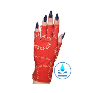 ManiGlovz The Original Dermatologist recommended UPF 50+ UV/ LED Protective Glove - Chains of Love