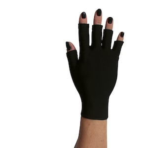 ManiGlovz, il guanto protettivo UV UPF 50+ consigliato dal dermatologo originale - Black Magic