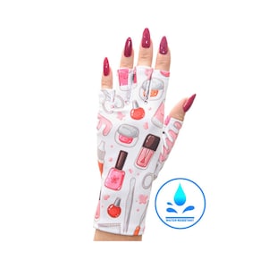 ManiGlovz The Original Dermatologist recommended UPF 50+ UV/ LED Protective Glove - Nailed It