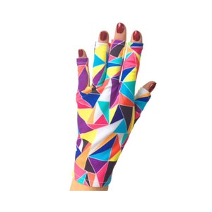 ManiGlovz The Original Dermatologist recommended UPF 50+ UV/ LED Protective Glove - Kaleidoscope