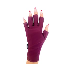 ManiGlovz The Original Dermatologist recommended UPF 50+ UV/ LED Protective Glove - Bordeaux