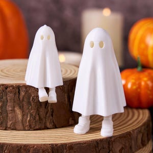 Miniature 3D Printed Halloween Ghost with feet Halloween Home Decor 3D Printed Ghost Cute Ghost Figurine Spooky Gift Party Decor Goth Gift