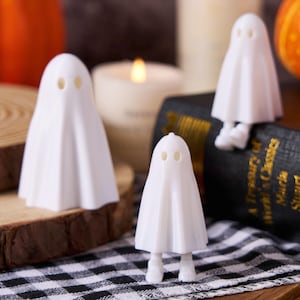 Miniature 3D Printed Halloween Ghost with Retractable feet Halloween Home Decor 3D Printed Ghost Cute Ghost Figurine Set Spooky Party Decor