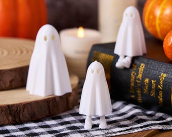 Miniature 3D Printed Halloween Ghost with Retractable feet Halloween Home Decor 3D Printed Ghost Cute Ghost Figurine Set Spooky Party Decor
