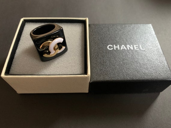 Authentic 1980s Chanel Gold and Black Resin BIG Vintage 
