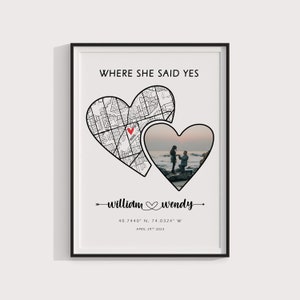 Où elle a dit oui Carte d'art avec photo et emplacement, cadeau à imprimer pour des fiançailles et un anniversaire de mariage