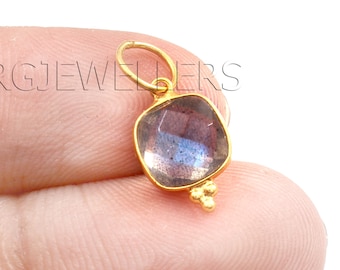 Handmade 18k Solid Gold Labradorite Charm: Dainty Gemstone Pendant