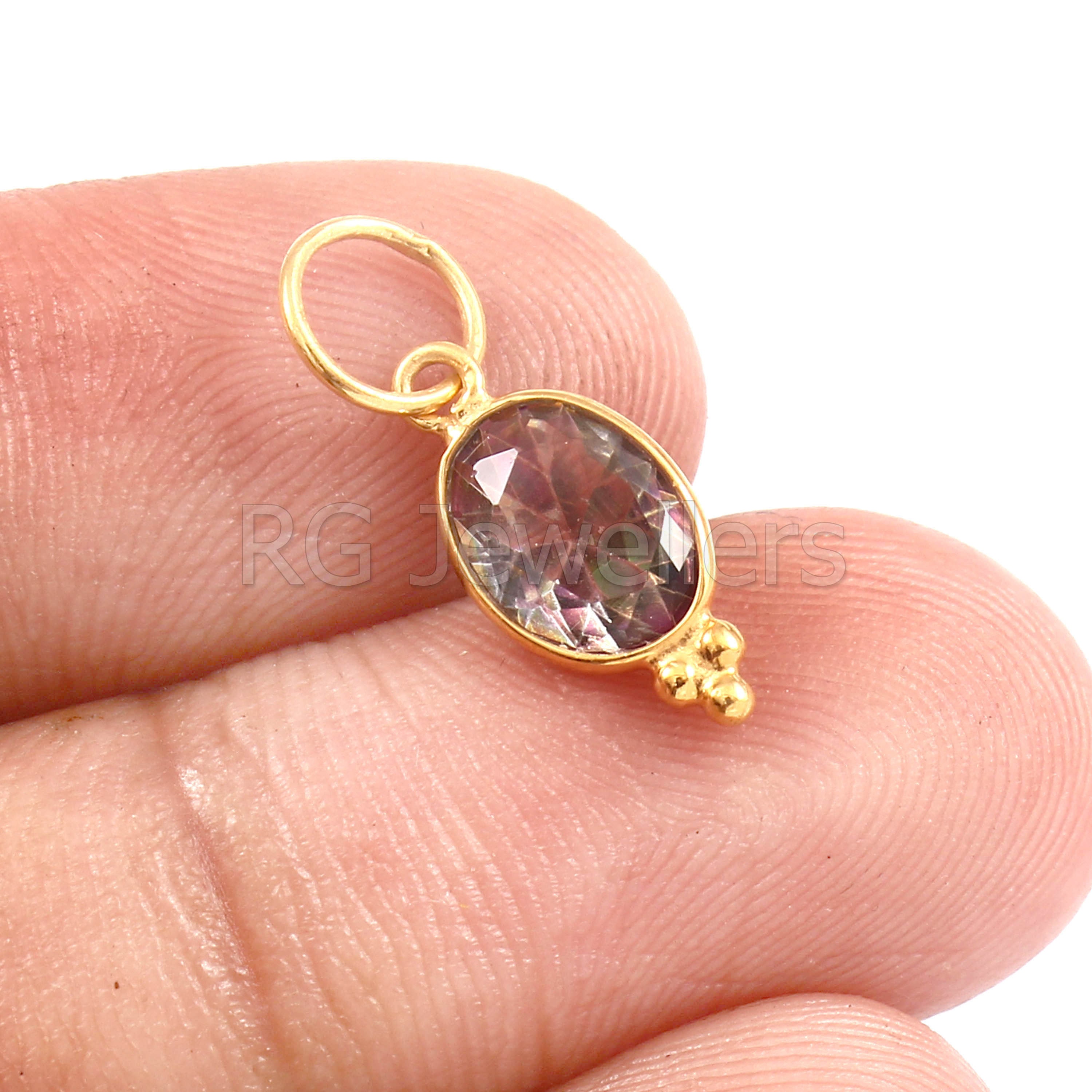 Cabochon Ovale En Topaze Mystique Arc-en-ciel Naturel - 18,60 Carats - Qualité Excellente - Neuf