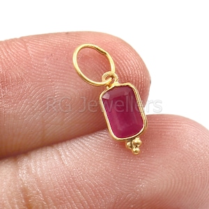 Natural Ruby Charm, 18k Gold Charm, Ruby Charm, Solid Gold Charm, Handmade Gold Charm, Gold Charm Pendant, Gold Charm, Dainty Gold Charm