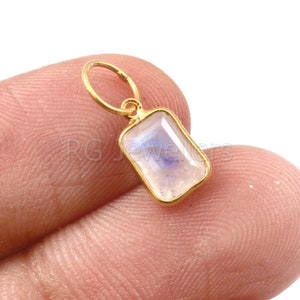 Handmade 18k Gold Rainbow Moonstone Charm: Dainty Gold Pendant