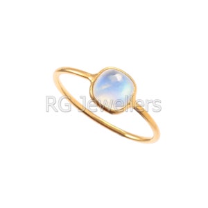 Rainbow Moonstone Gold Ring, 18k Solid Gold Ring, Handmade Gold Ring, Light Weight Gold Ring, Anniversary Gold Ring, Wedding Gold Ring