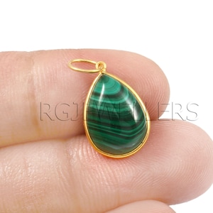 Malachite Gold Charm, 18k Solid Gold Charm, Handmade Charm, Gemstone Gold Cham, Malachite Charm, Big Stone Charm Pendant, Charm Neckless