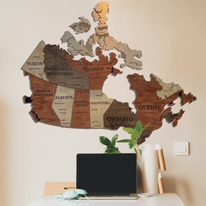 Décoration murale en bois 3D du Canada multicouche - découpée au laser, teintée à la main, polie au pistolet - détaillée avec toutes les villes et tous les états