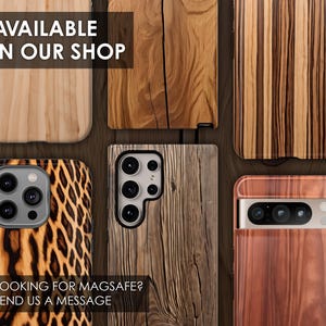 Op de afbeelding: Een verzameling telefoonhoesjes met verschillende ontwerpen, waaronder houtnerf, luipaardprint en een massief houten hoesje. De tekst "AVAILABLE IN OUR SHOP" staat bovenaan de afbeelding. De tekst "LOOKING FOR MAGSAFE? SEND US A MESSAGE" staat onderaan de afbeelding.