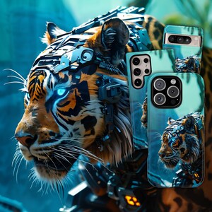 Puede incluir: Dos fundas para tel&eacute;fono con fondo azul y verde que muestran un tigre con un dise&ntilde;o rob&oacute;tico. El tigre tiene ojos azules y un aspecto met&aacute;lico.