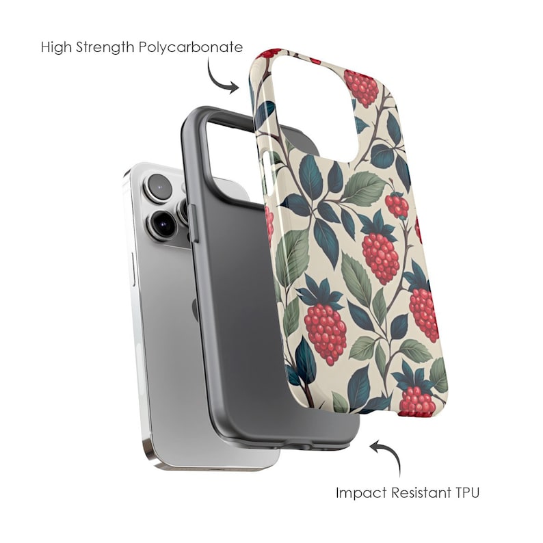 K&ouml;nnte beinhalten: Eine Handyh&uuml;lle mit einem botanischen Design mit roten Himbeeren und gr&uuml;nen Bl&auml;ttern auf cremefarbenem Hintergrund. Die H&uuml;lle besteht aus hochfestem Polycarbonat und sto&szlig;festem TPU. Der Text "High Strength Polycarbonate" und "Impact Resistant TPU" ist sichtbar.