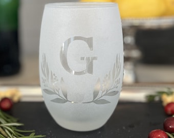 Personalized 16oz Wine Glass – Etched Wedding Party Gift